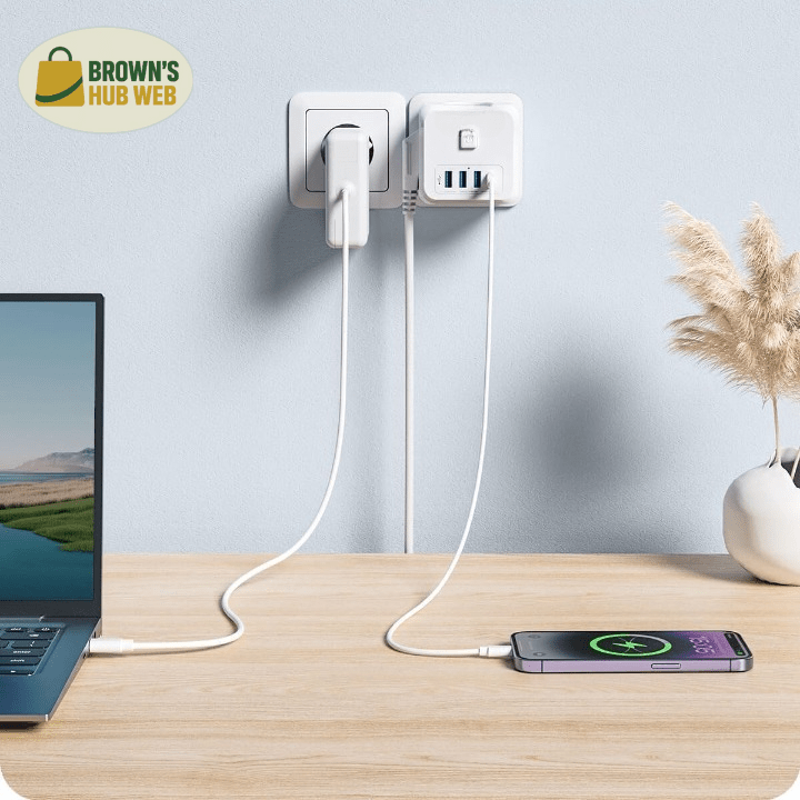 Brown's Hub Web™ Cubo di alimentazione 7-in-1 EU con 3 prese AC e 4 porte USB